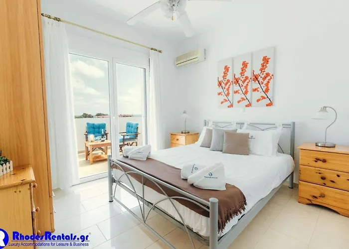 Executive Rhodes 2 Bedroom Private Pool & Sv וילה *